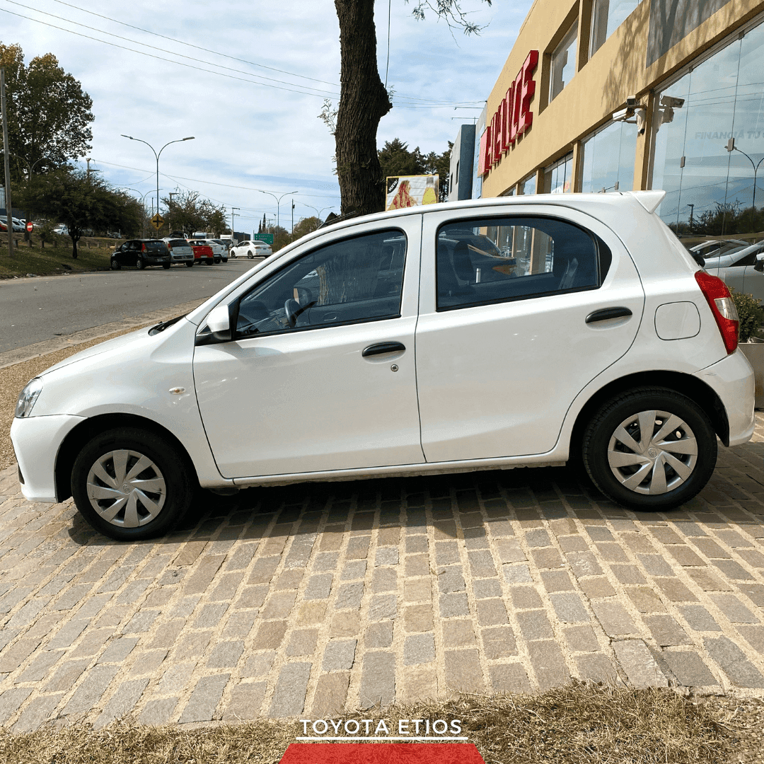 Imágen del vehículo Toyota Etios 6M 1.5