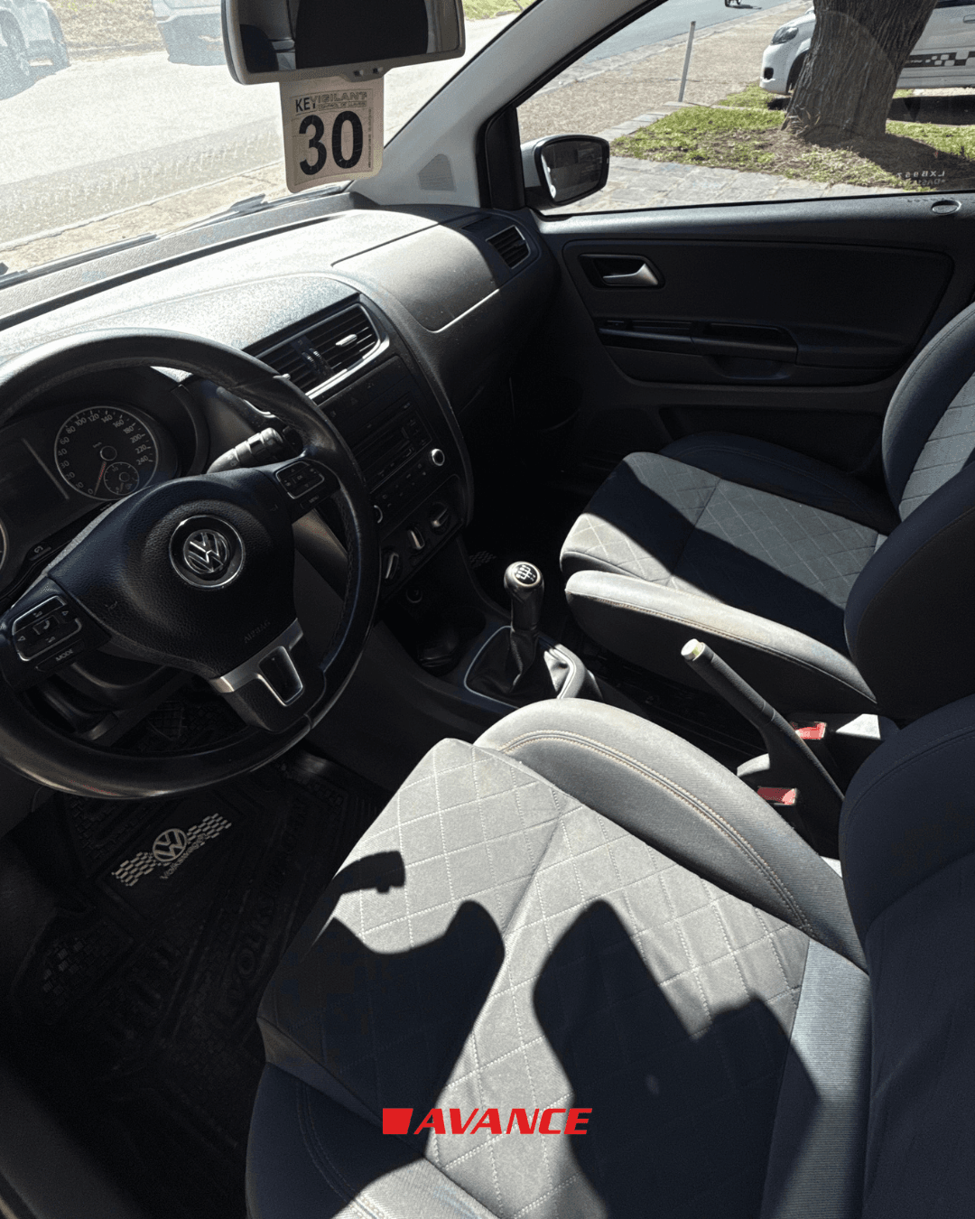 Imágen del vehículo Volkswagen Suran 2012 1.6