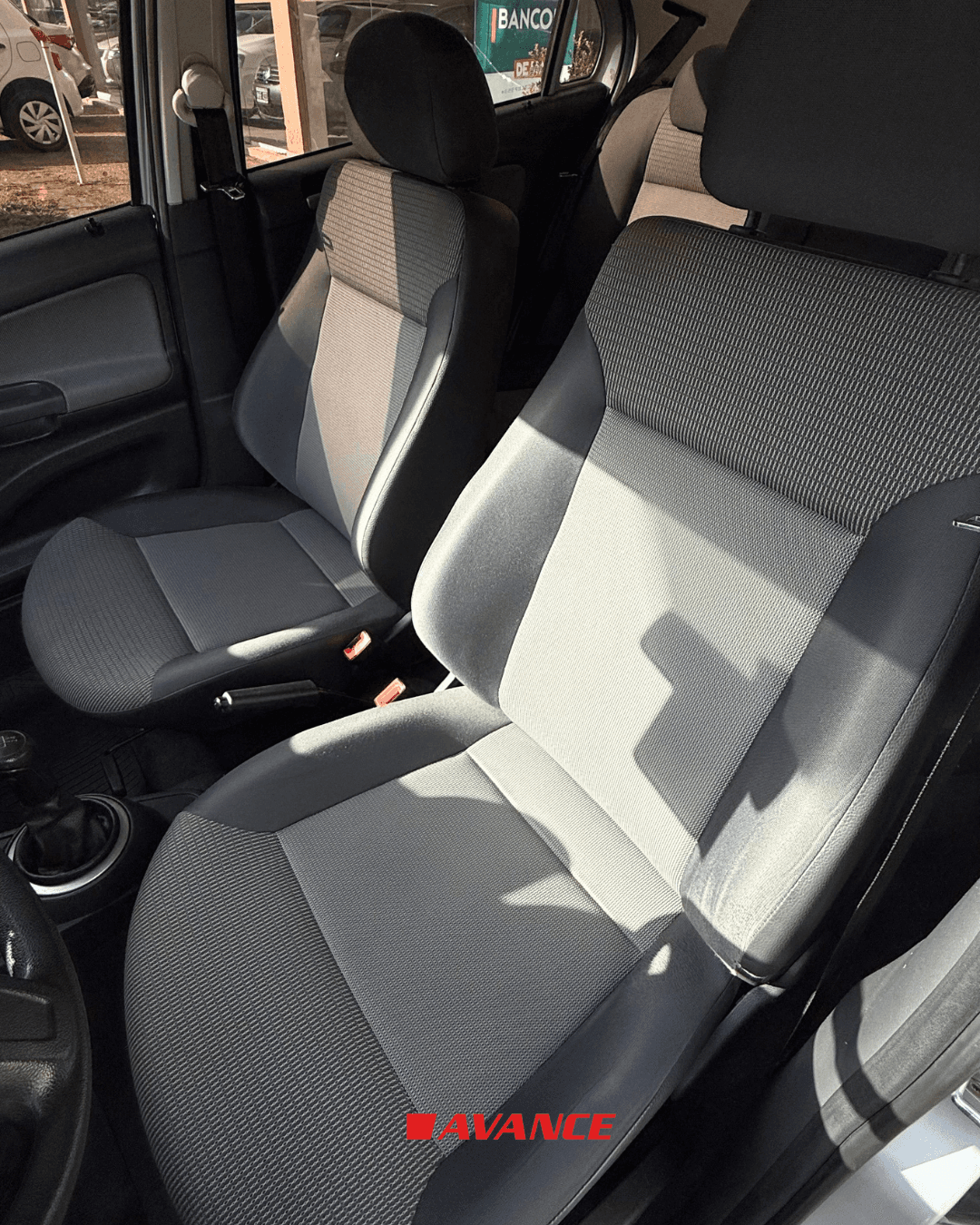 Imágen del vehículo Volkswagen Voyage 1.6 1.6