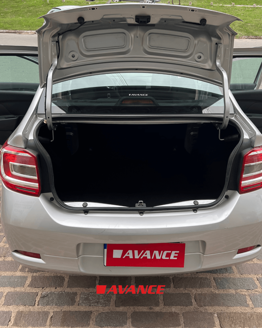 Imágen del vehículo Renault Logan Life 1.6