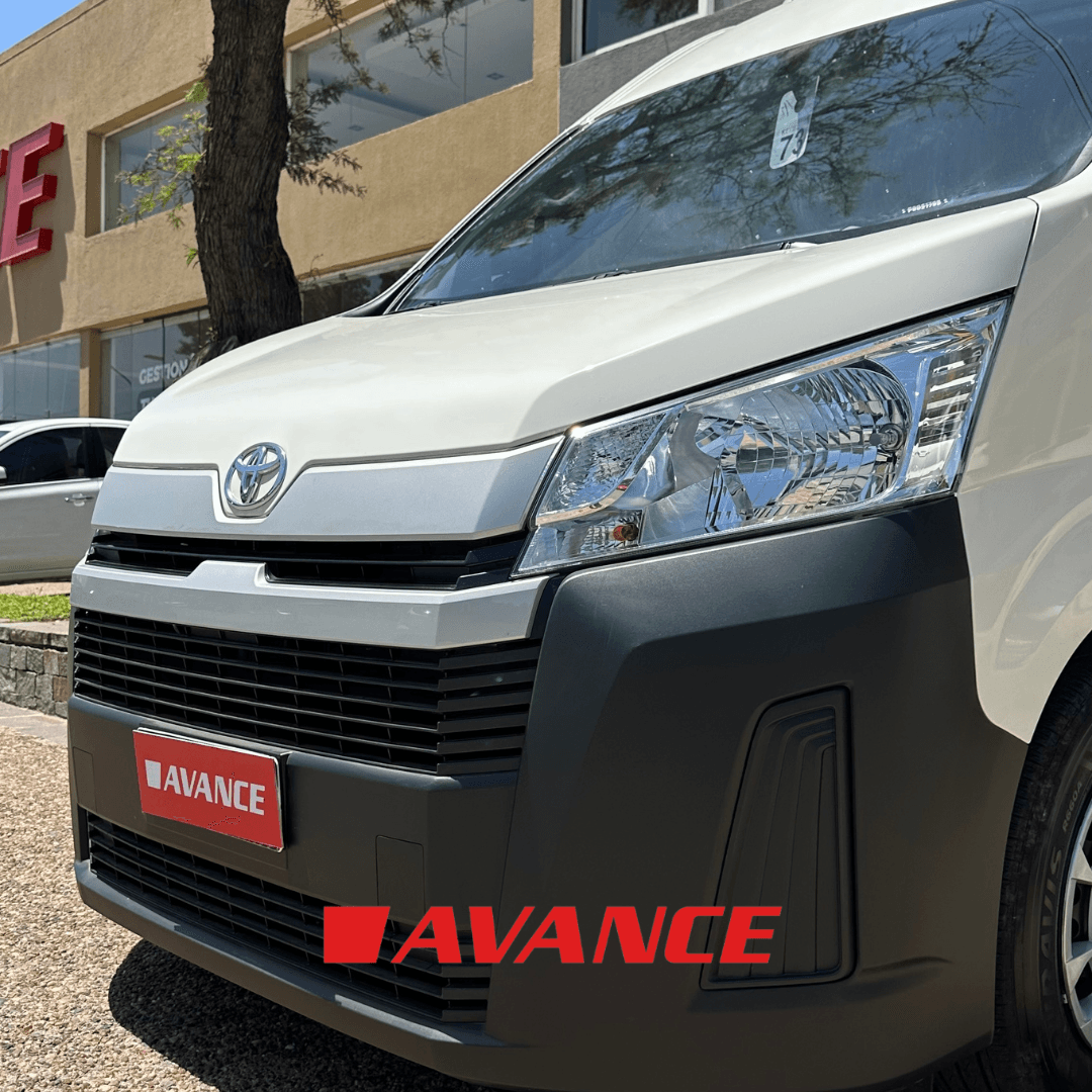 Imágen del vehículo Toyota Hiace L2H2 2.8