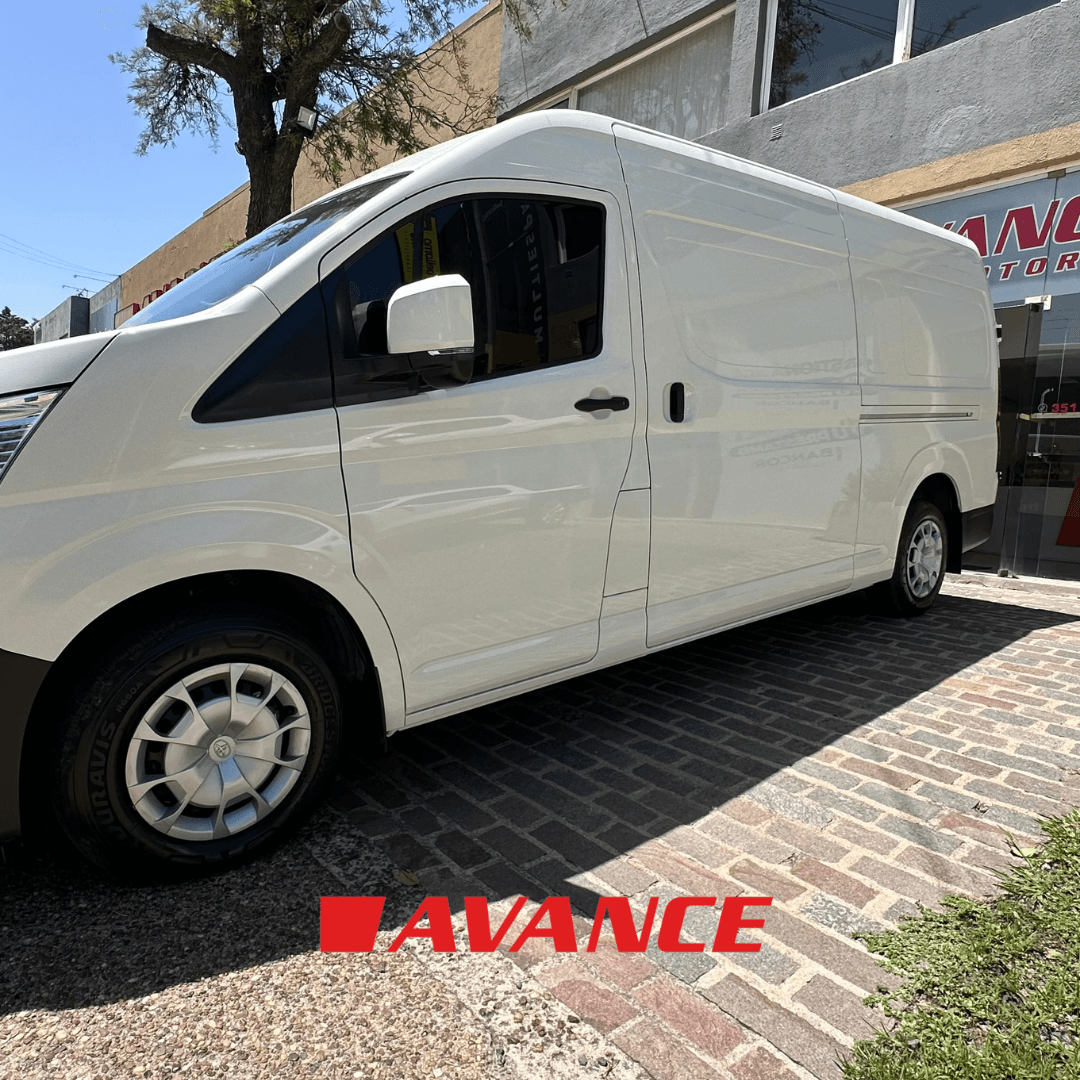 Imágen del vehículo Toyota Hiace L2H2 2.8