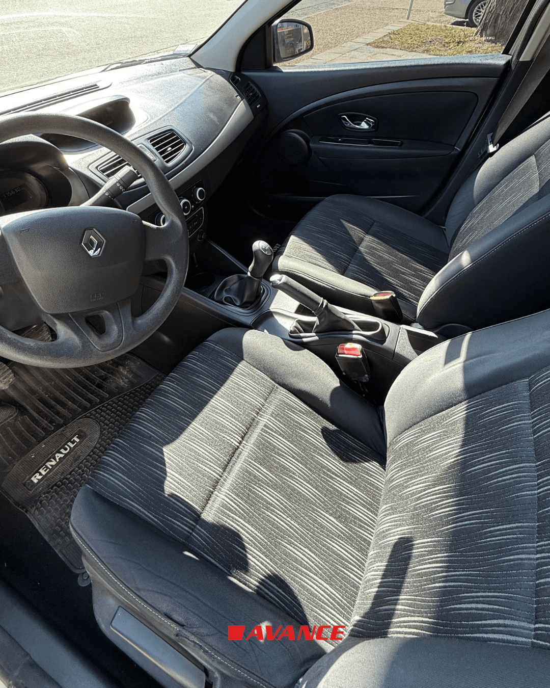 Imágen del vehículo Renault Fluence comfort  1.6