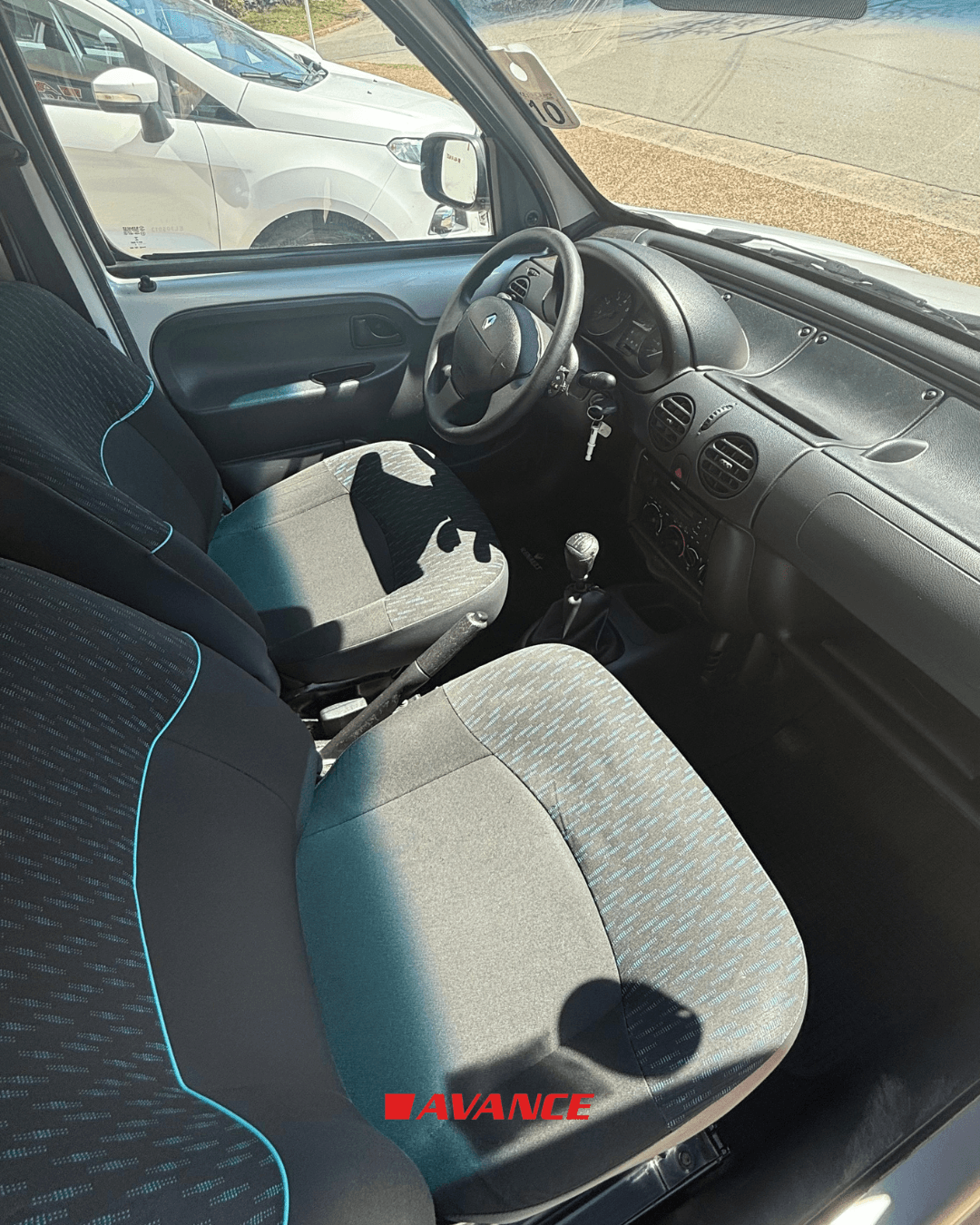 Imágen del vehículo Renault Kangoo Confort 2PL 1.6
