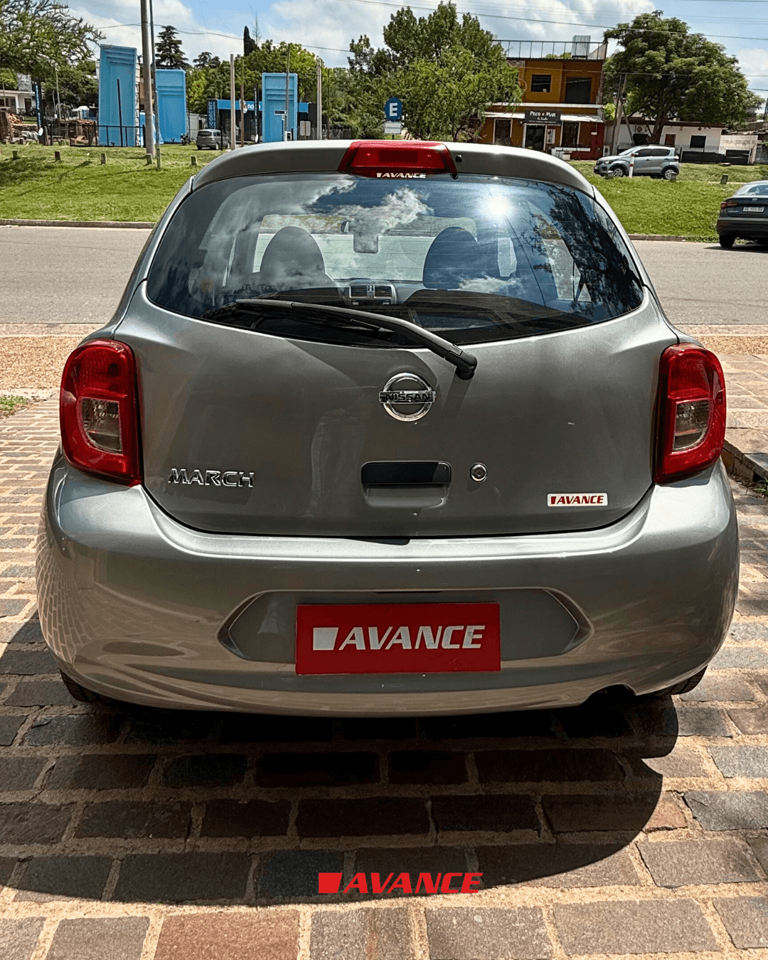 Imágen del vehículo Nissan March active pure drive 1.6