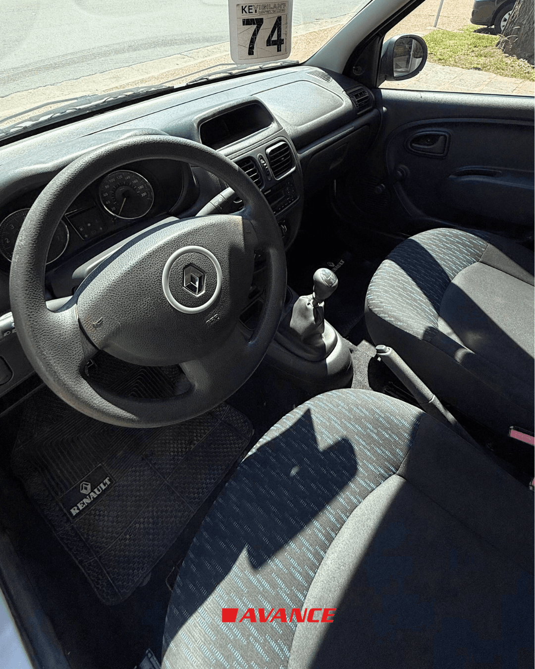 Imágen del vehículo Renault Clio Confort 1.2