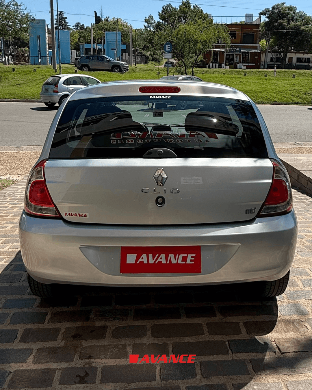 Imágen del vehículo Renault Clio Confort 1.2