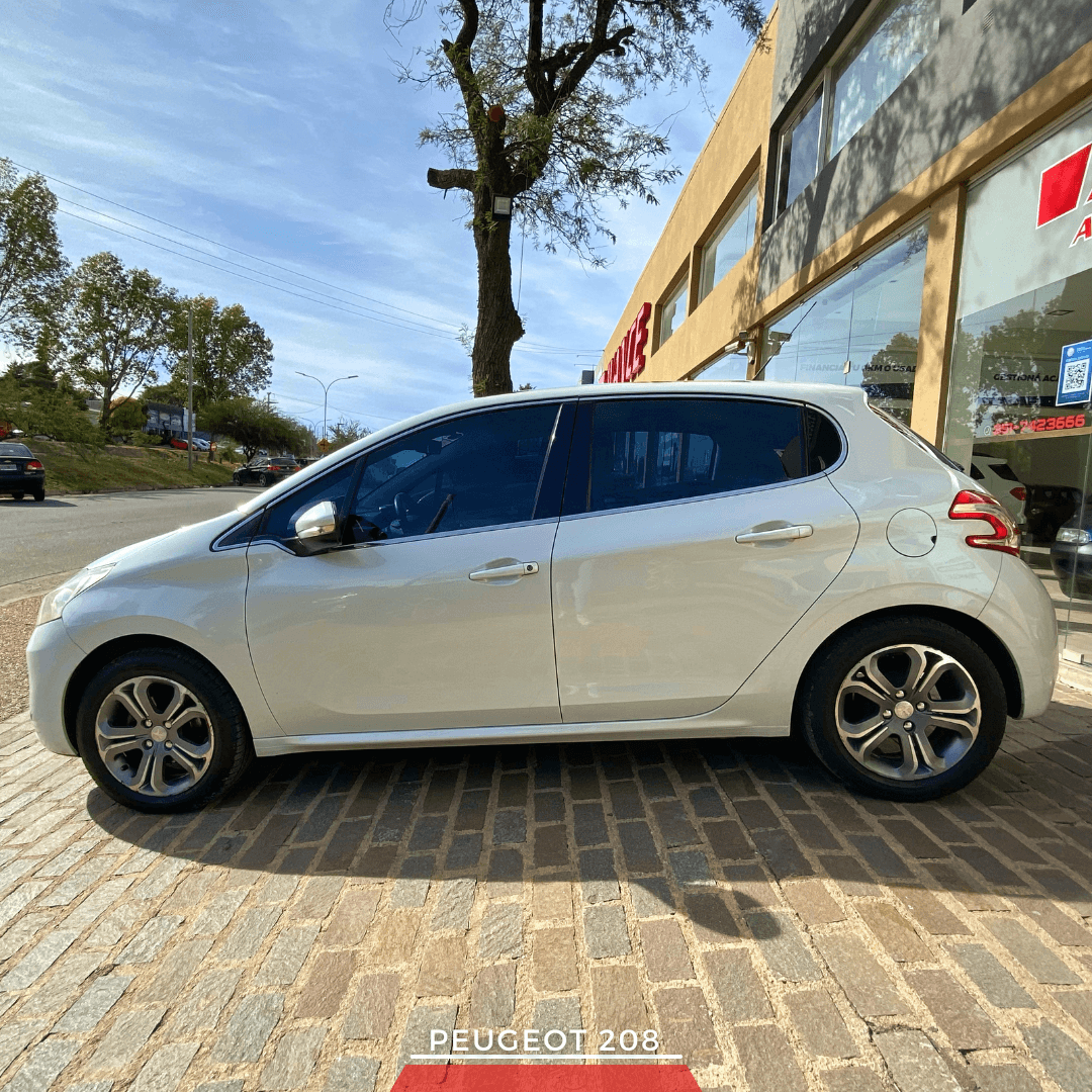 Imágen del vehículo Peugeot 208 Feline 1.6