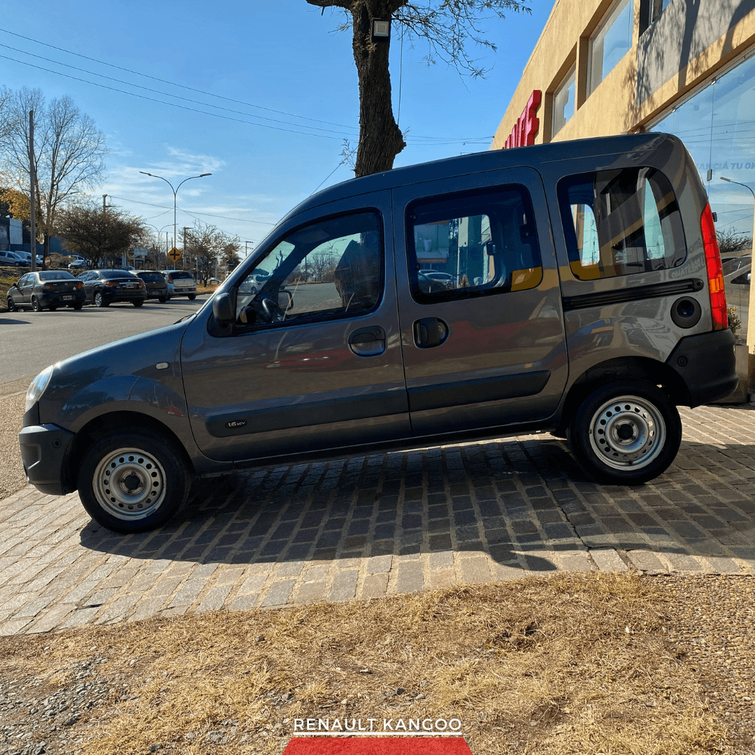 Imágen del vehículo Renault Kangoo PH3 CONFORT 1.6