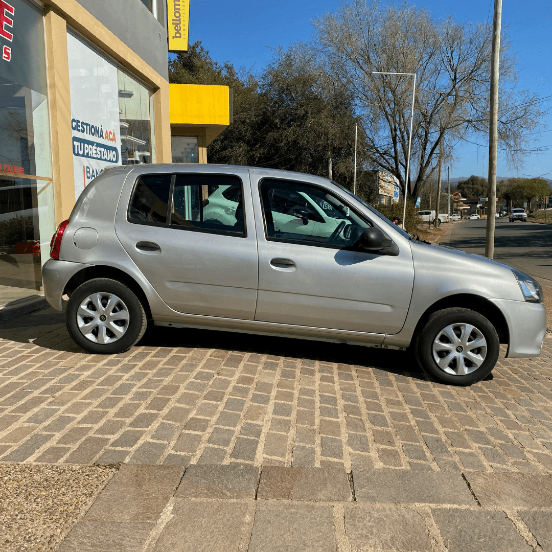 Imágen del vehículo Renault Clio Mio 1.2