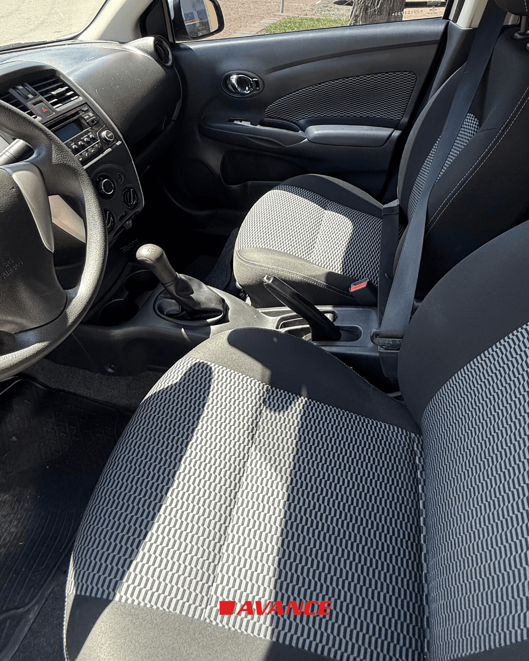 Imágen del vehículo Nissan Versa Sense Pure Drive 1.6