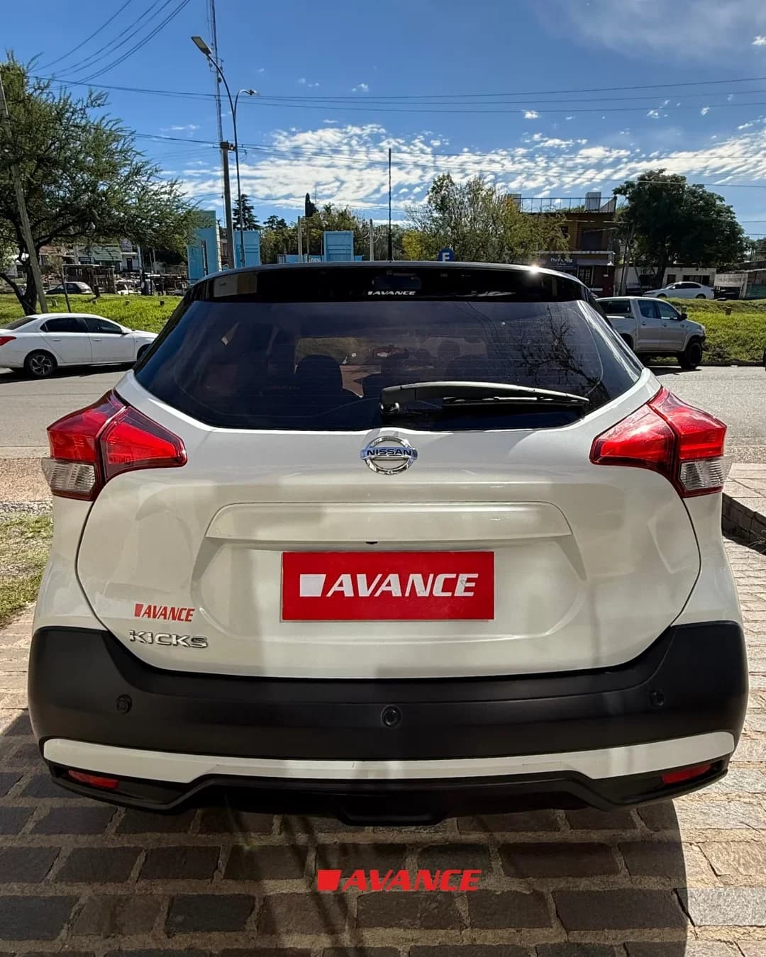 Imágen del vehículo Nissan Kicks Exclusive Bitono CVT 1.6