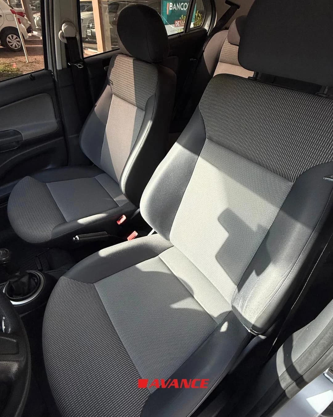Imágen del vehículo Volkswagen Voyage 1.6 1.6