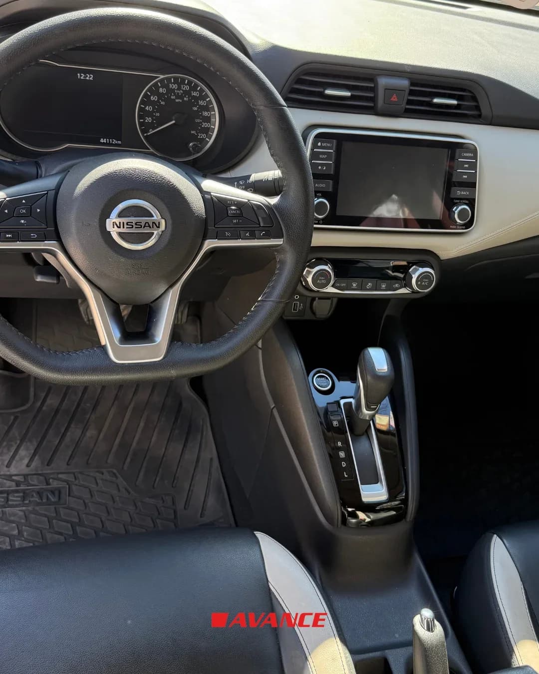 Imágen del vehículo Nissan Versa Exclusive CVT 1.6