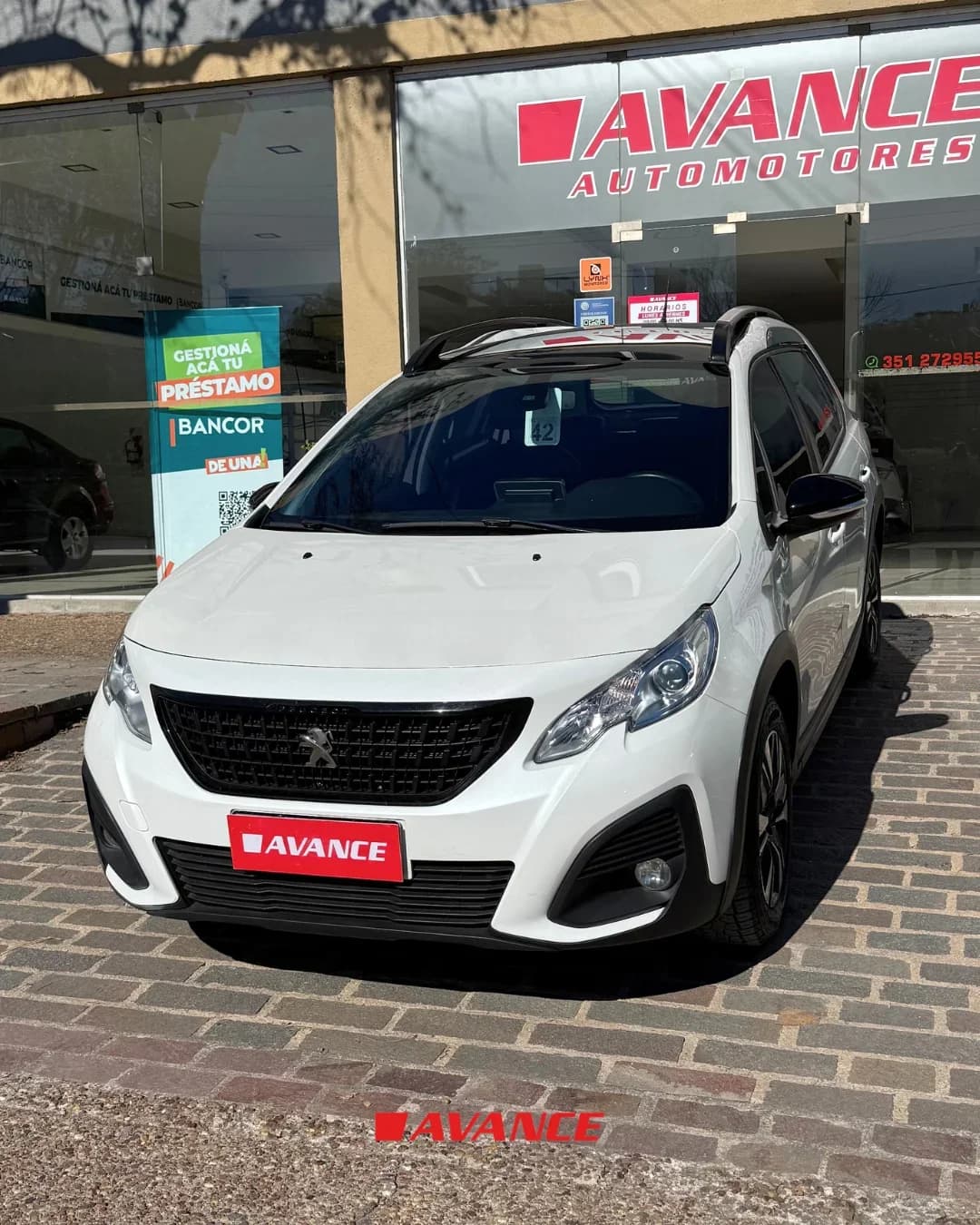 Imágen del vehículo Peugeot 2008 Feline 1.6
