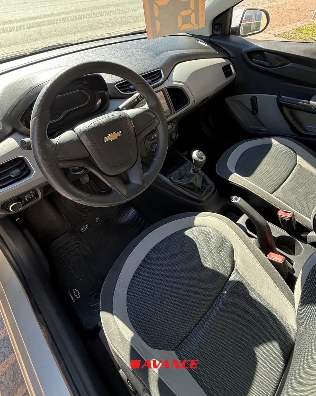 Imágen del vehículo Chevrolet Onix Joy LT 1.4