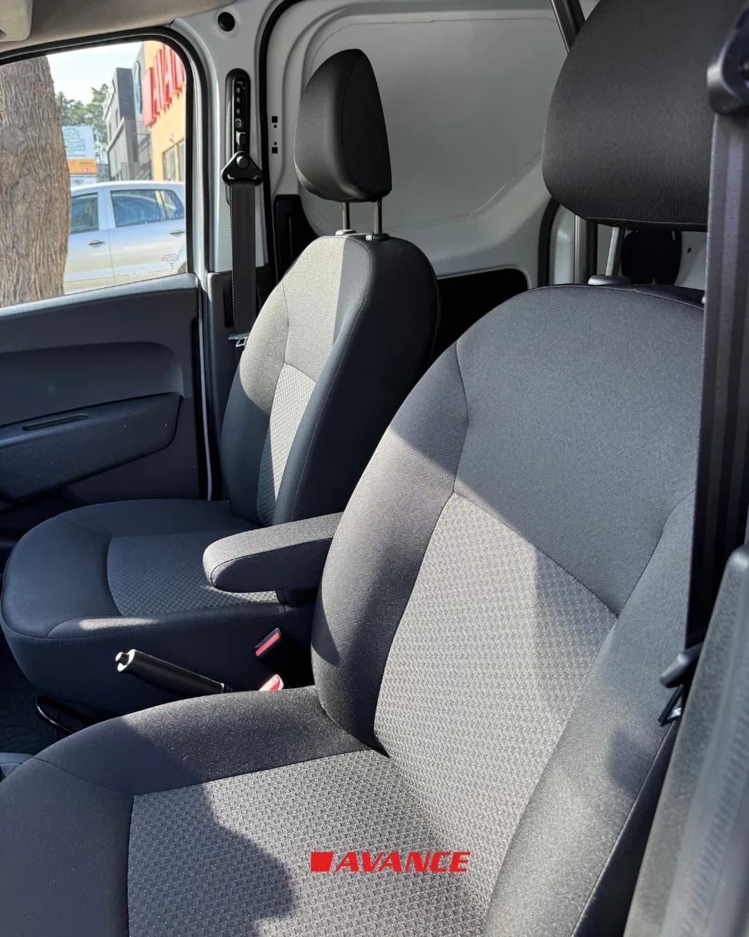Imágen del vehículo Renault Kangoo Express 1.6