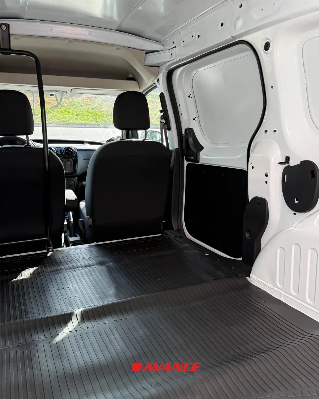 Imágen del vehículo Renault Kangoo Express 1.6
