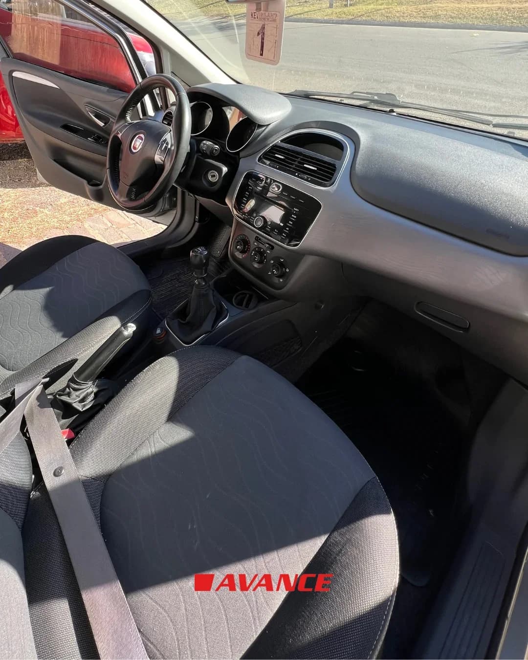 Imágen del vehículo Fiat Punto Essence 1.6