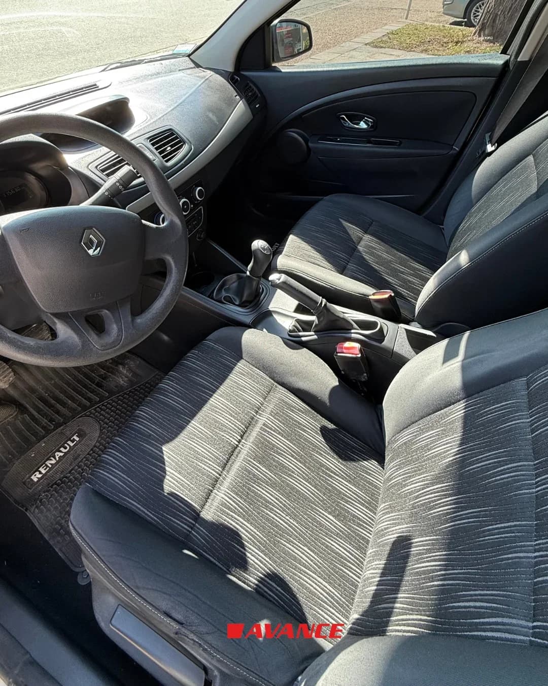 Imágen del vehículo Renault Fluence comfort 1.6