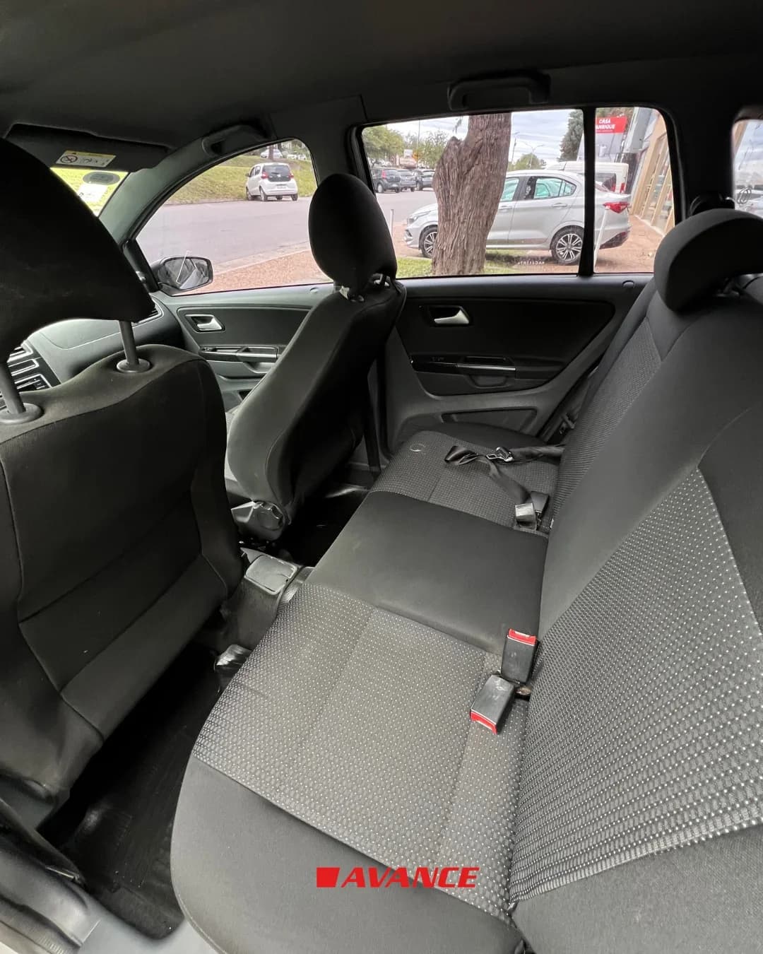 Imágen del vehículo Volkswagen Suran track 1.6