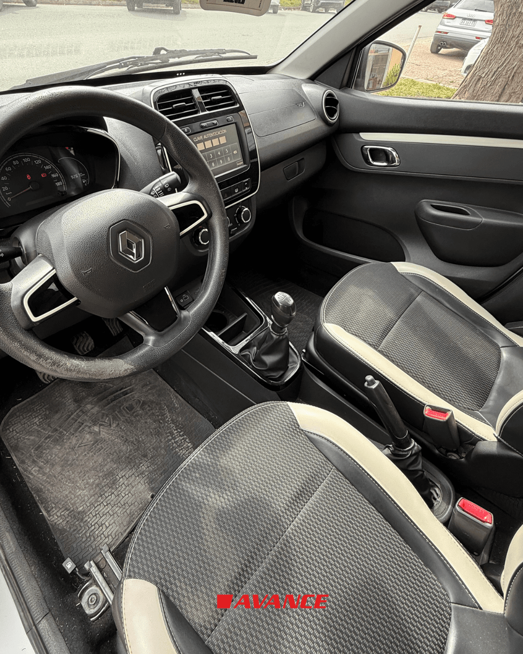 Imágen del vehículo Renault Kwid Iconic 1.0