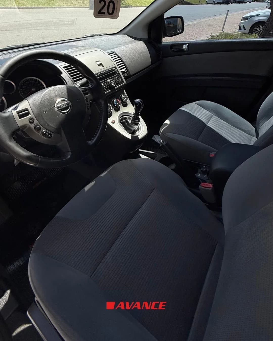 Imágen del vehículo Nissan Sentra Acentea 2.0
