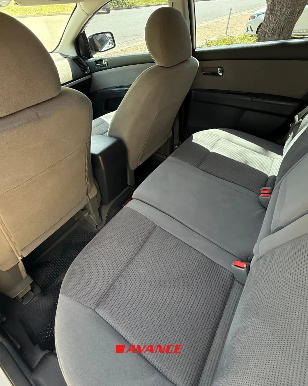 Imágen del vehículo Nissan Sentra Acentea 2.0