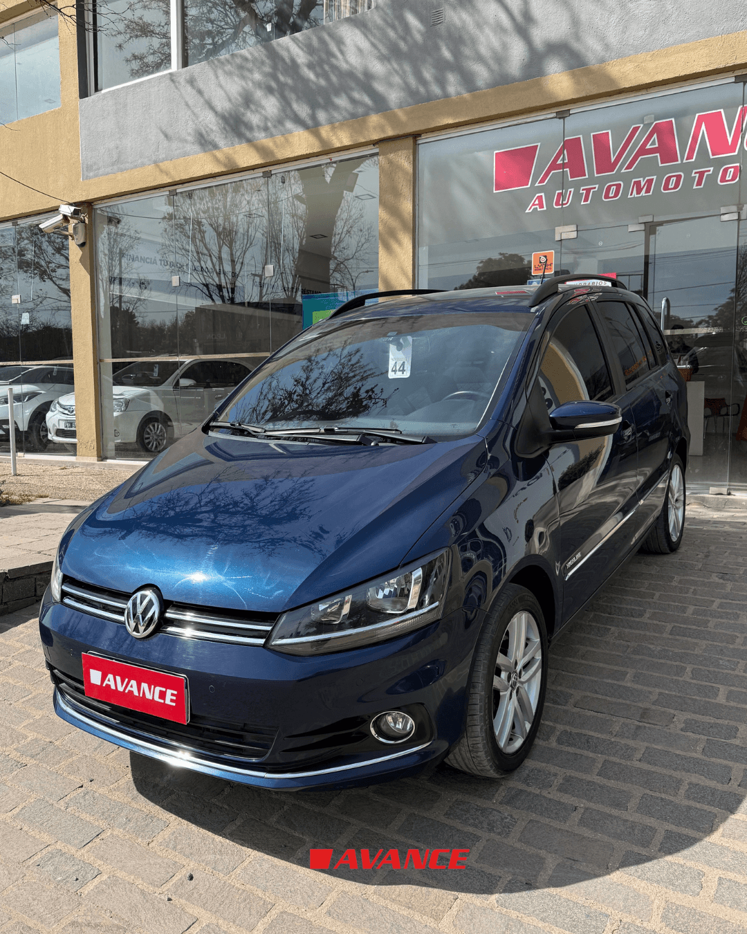 Imágen del vehículo Volkswagen Suran Highline tope de gama 1.6